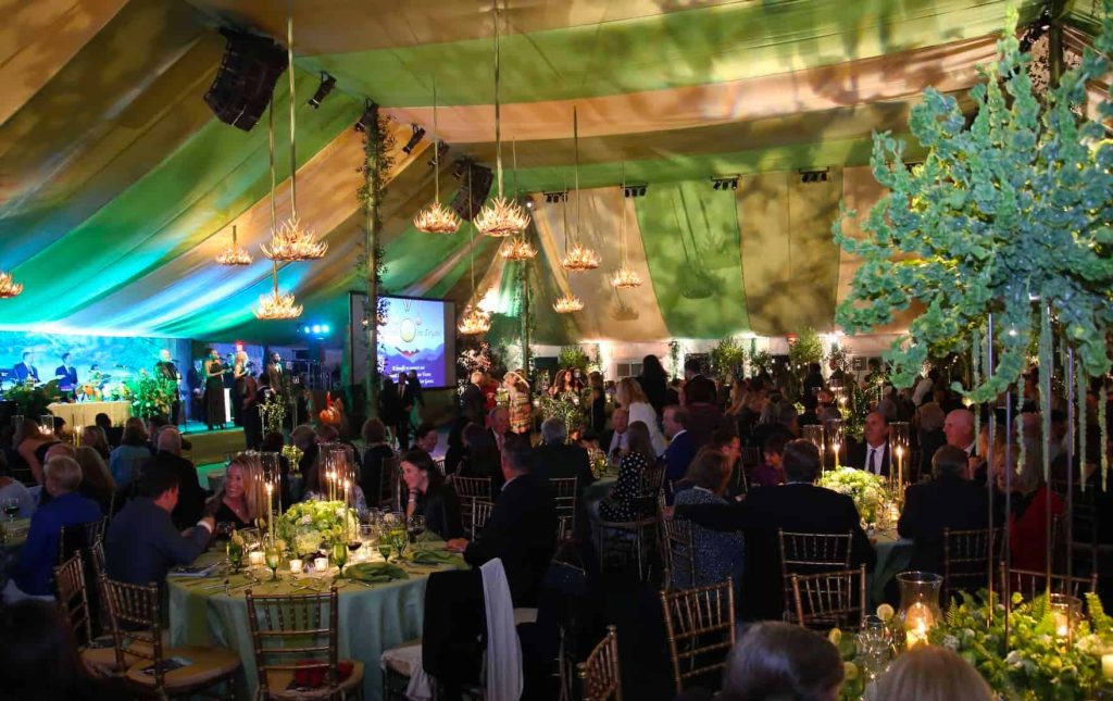 rent antler wooden chandeliers weddings corporate events gala fundraiser miami palm beach boca raton orlando naples fl sarasota fl tampa